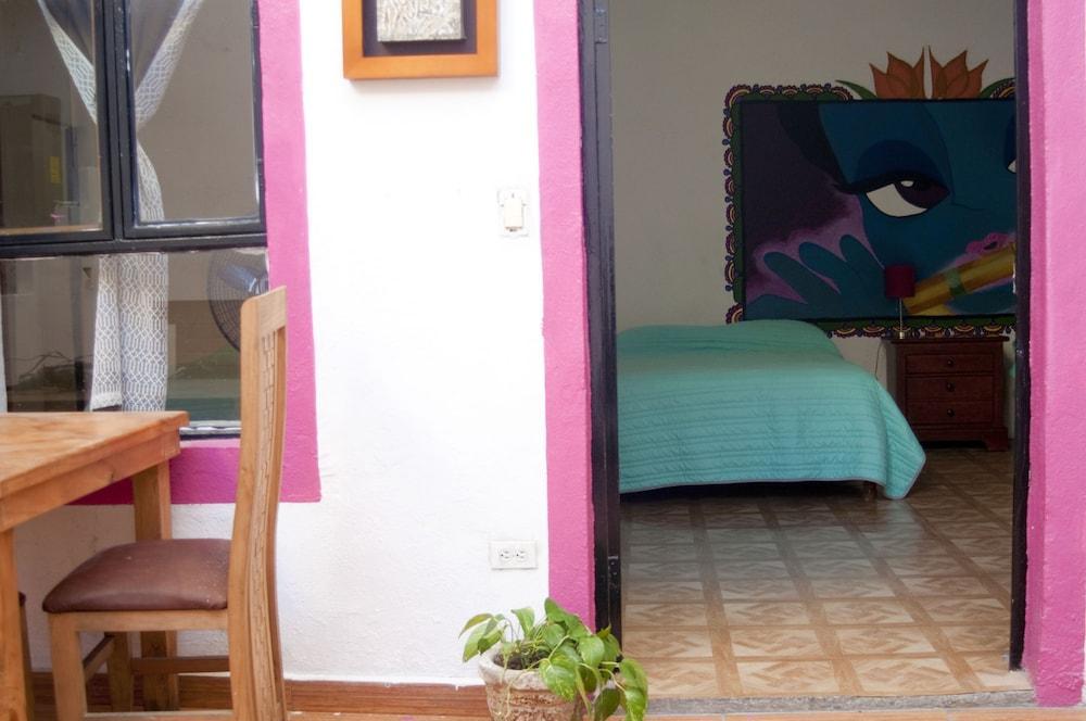 מונטריי Taiyari Hostal מראה חיצוני תמונה